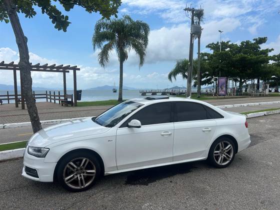 AUDI A4 1.8 TFSI AMBIENTE GASOLINA 4P MULTITRONIC